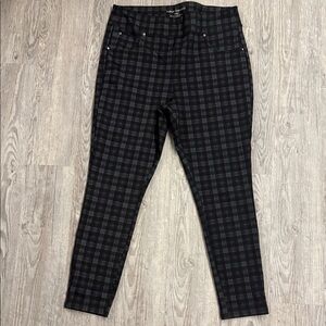 Harve Benard Black Checkered Jeggings
